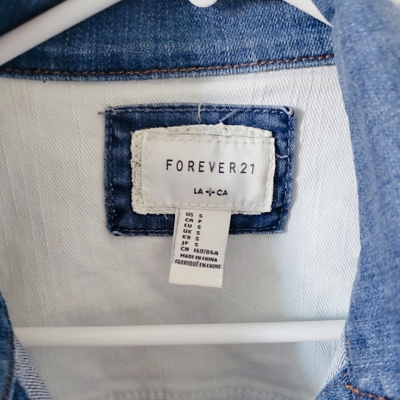 Forever 21 Women Denim Lace Vest - Picture 3 of 3